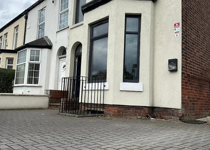 Rooms In Stockport Road
